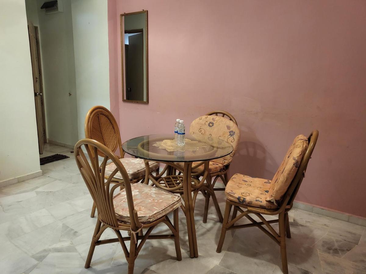 Glory Beach Resort Own Port Dickson Bagian luar foto