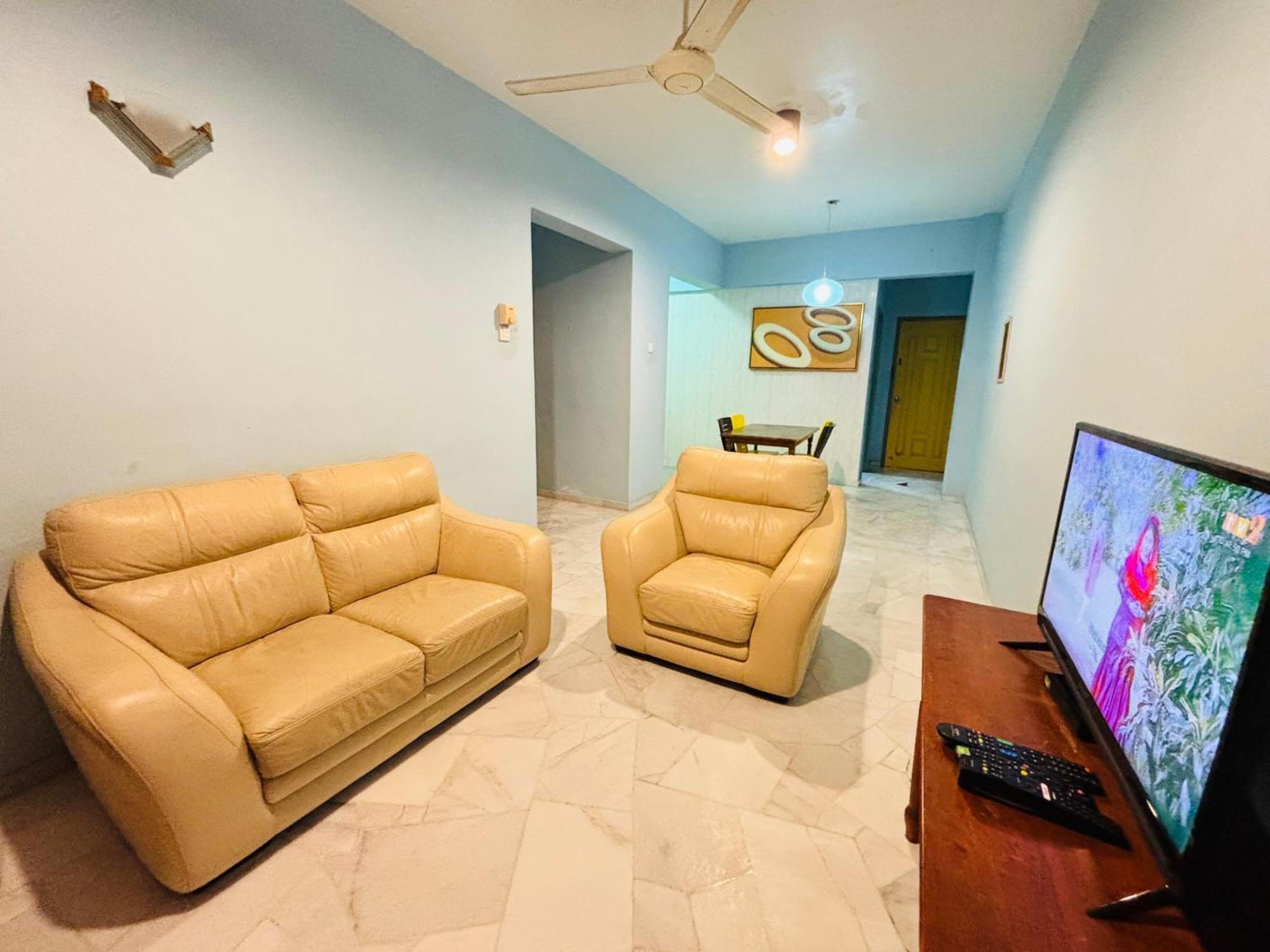 Glory Beach Resort Own Port Dickson Bagian luar foto